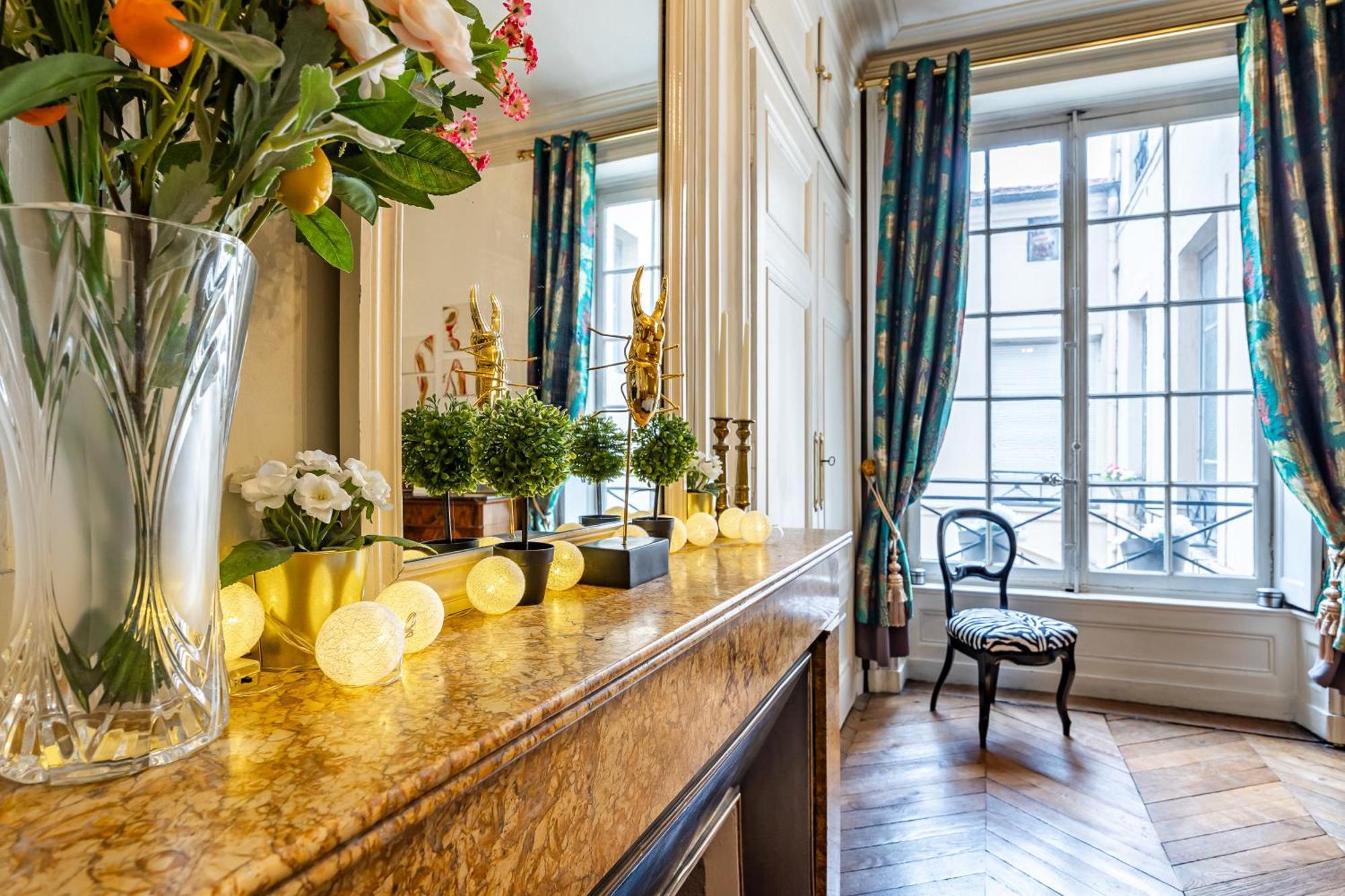 Appartement Haussmannien D'Artiste, Exception, Quai De Saone Balcon+Parking リヨン エクステリア 写真